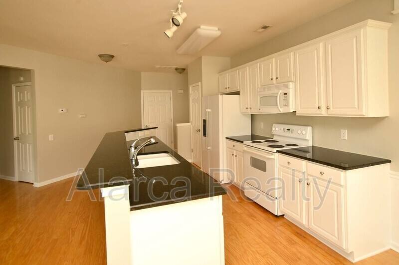 Apartment for rent at 3282 Margellina Dr, Charlotte, NC 28210