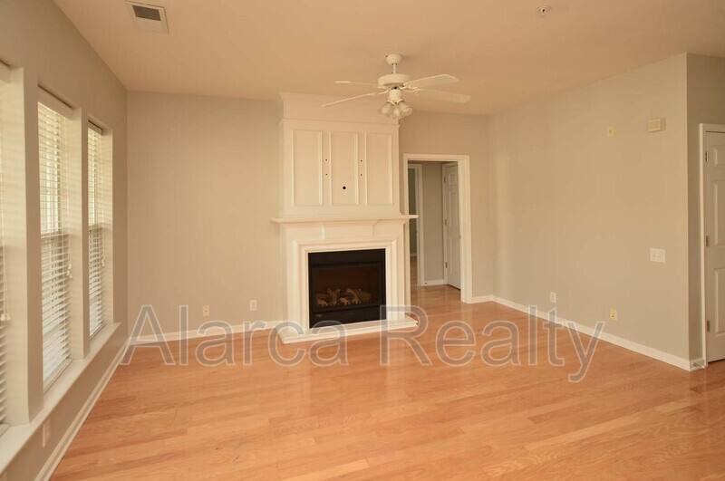 Apartment for rent at 3282 Margellina Dr, Charlotte, NC 28210
