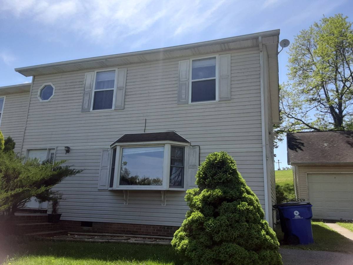 Townhouse for rent at 570 Kamran Dr, Christiansburg, VA 24073