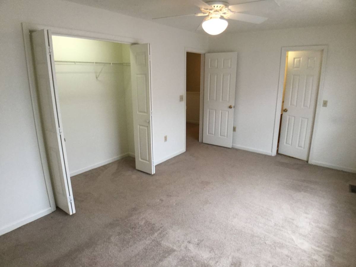 Townhouse for rent at 570 Kamran Dr, Christiansburg, VA 24073