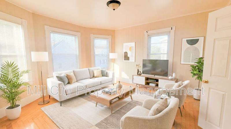 Apartment for rent at 416 Cedar St Right, Manchester, NH 03103