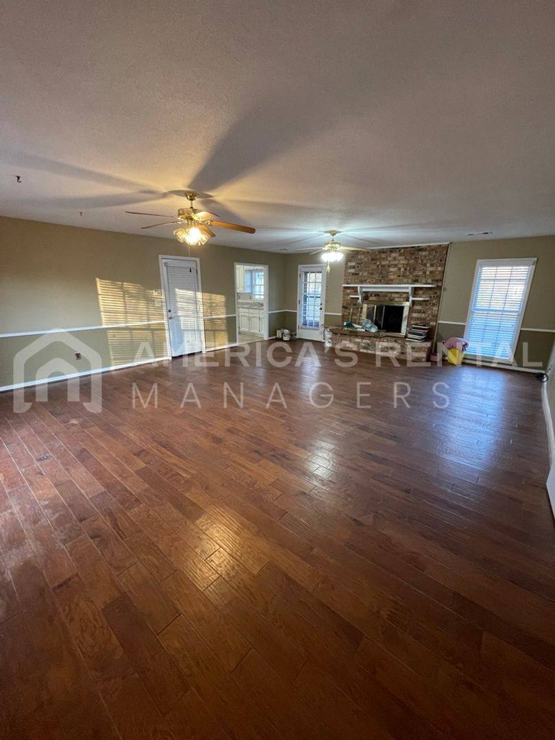 House for rent at 5727 22nd Ave E, Tuscaloosa, AL 35405