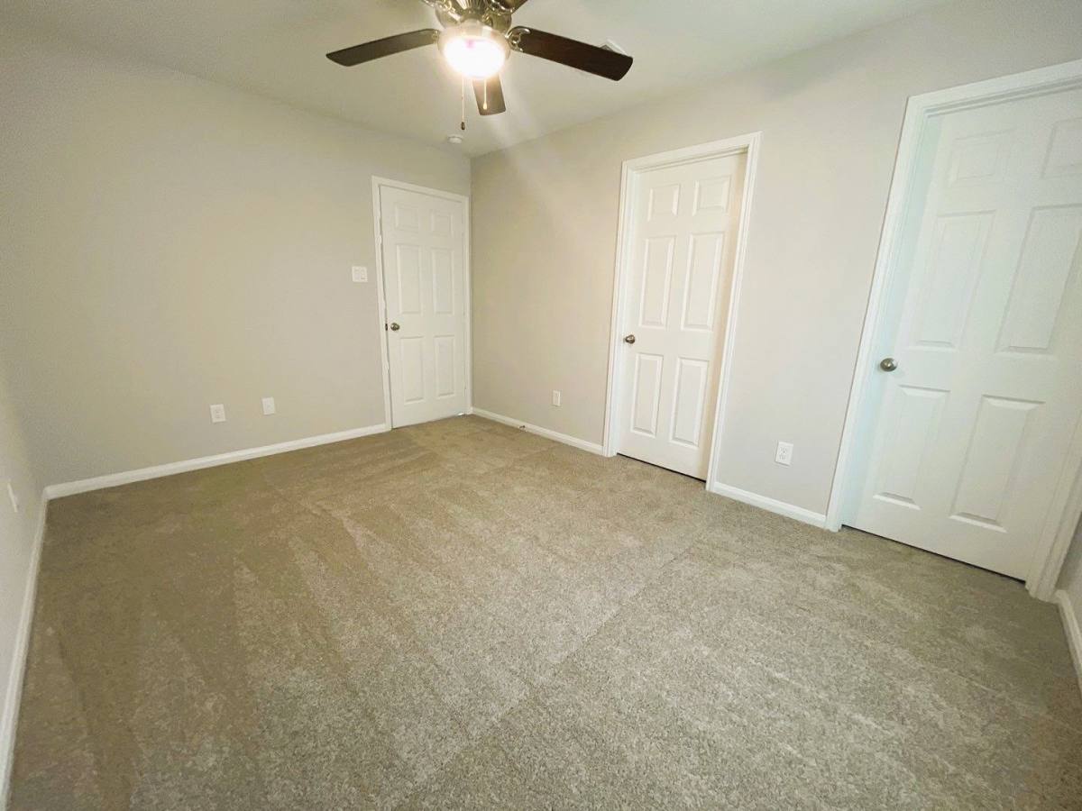 House for rent at 340 County Rd, Cleveland, TX 77327