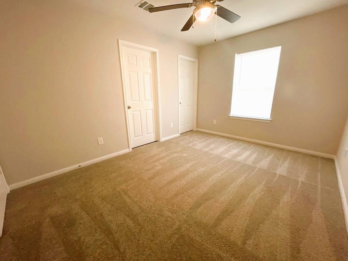 House for rent at 340 County Rd, Cleveland, TX 77327