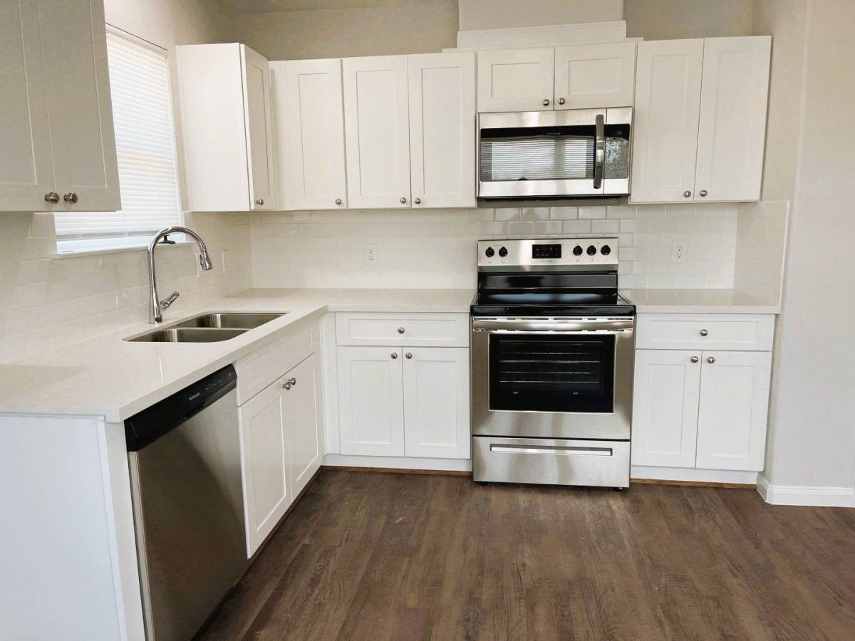 House for rent at 340 County Rd, Cleveland, TX 77327