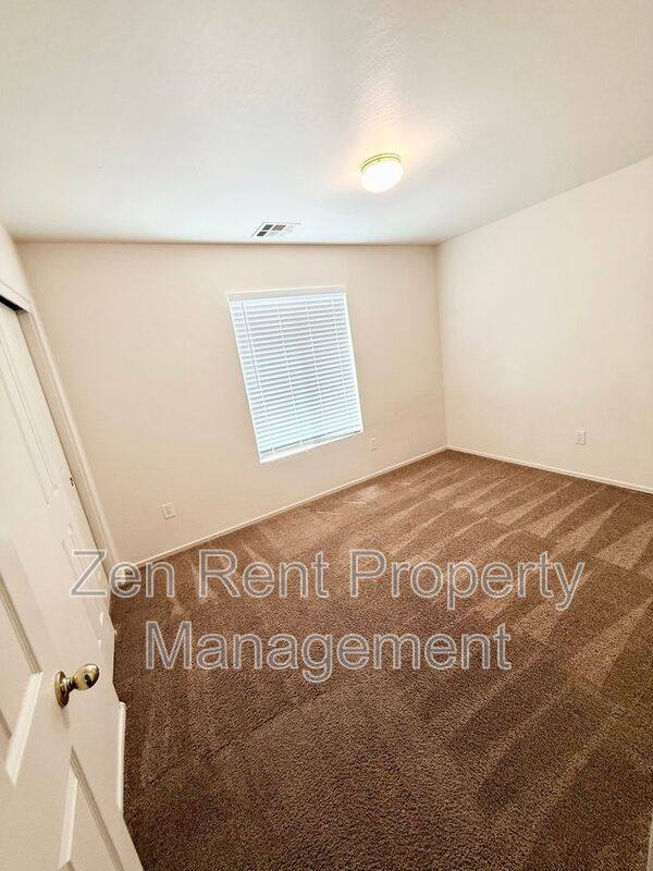 House for rent at 4171 E Gail Dr, Gilbert, AZ 85296