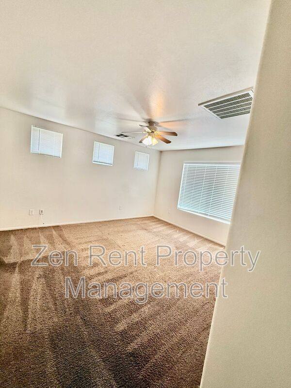 House for rent at 4171 E Gail Dr, Gilbert, AZ 85296