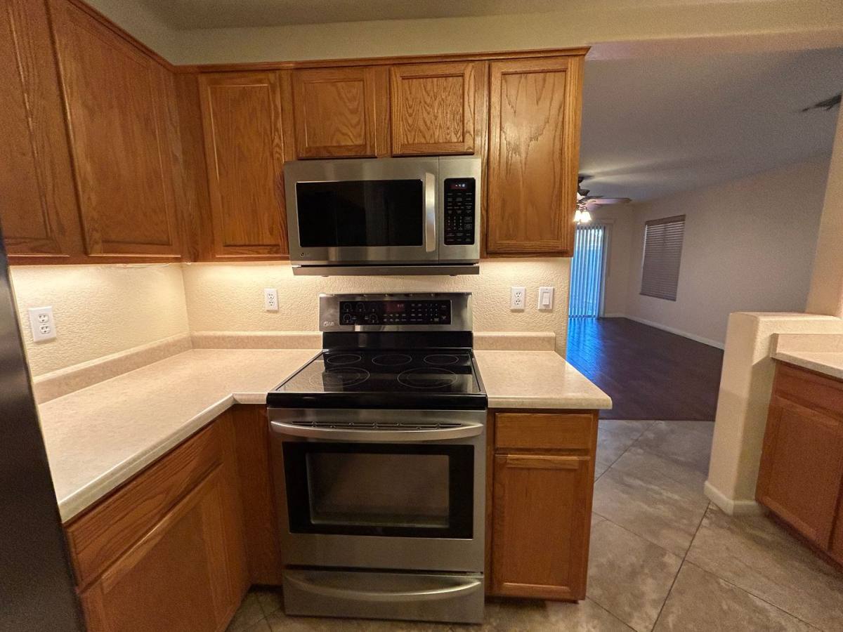 House for rent at 11418 W Cambridge Ave, Avondale, AZ 85392