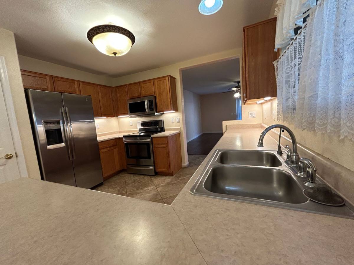 House for rent at 11418 W Cambridge Ave, Avondale, AZ 85392