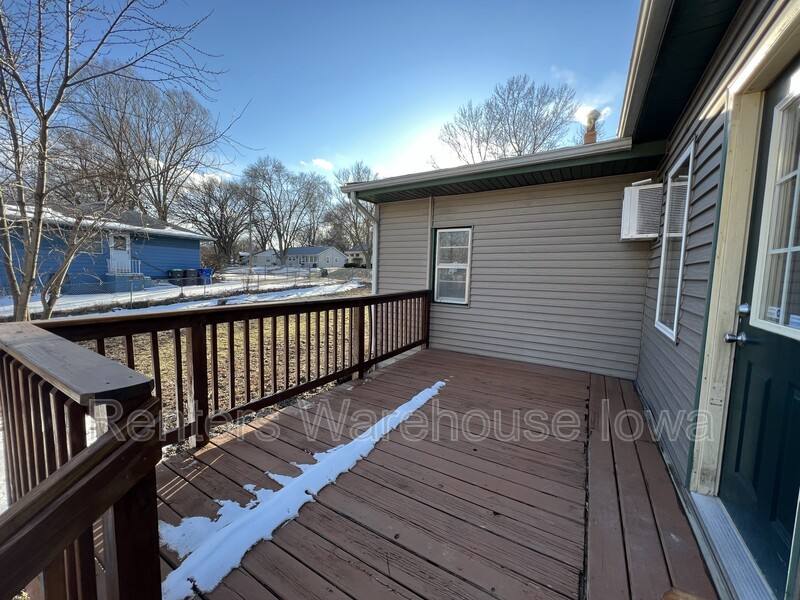 House for rent at 116 Park Ave, Des Moines, IA 50315