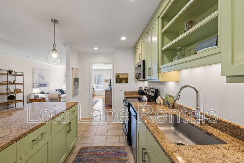 House for rent at 164 Queen St, Charleston, SC 29401