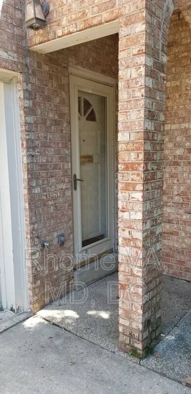 Townhouse for rent at 3749 Kanawha St NW, Washington, DC 20015