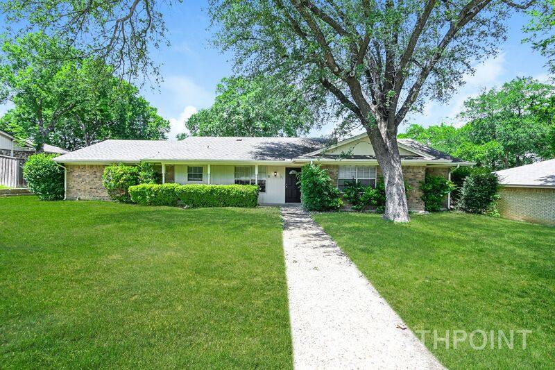 House for rent at 1105 Cedar Ridge Dr, Desoto, TX 75115
