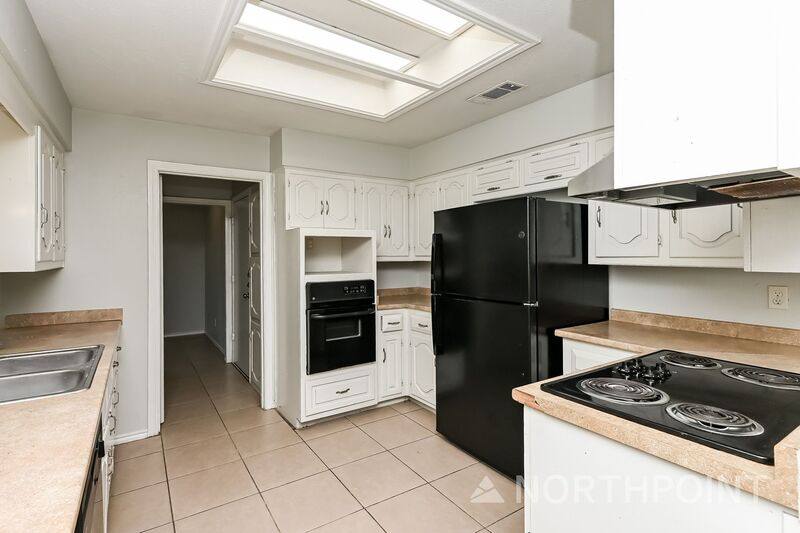 House for rent at 1105 Cedar Ridge Dr, Desoto, TX 75115