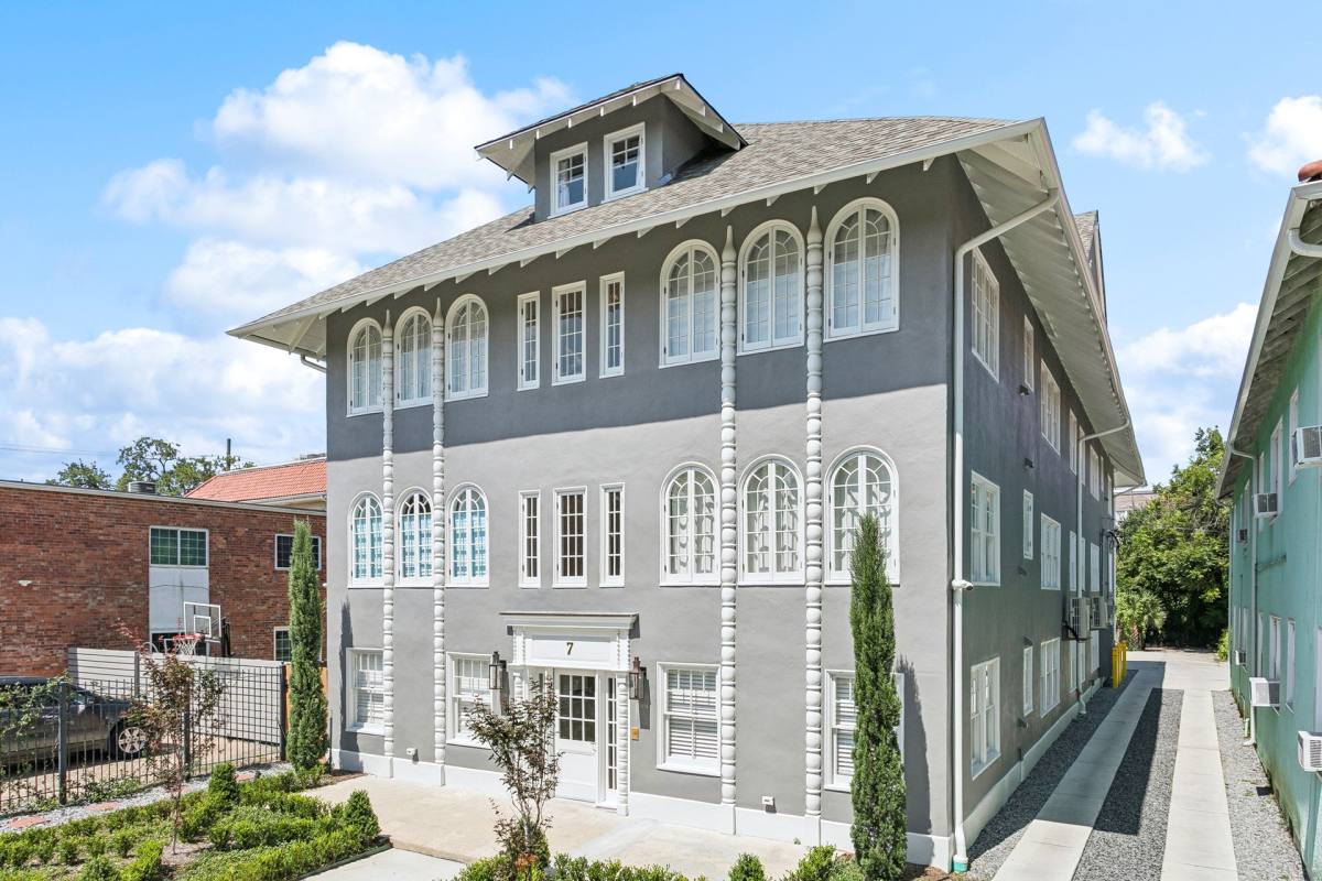 Apartment for rent at 7 Fontainebleau Dr, New Orleans, LA 70125