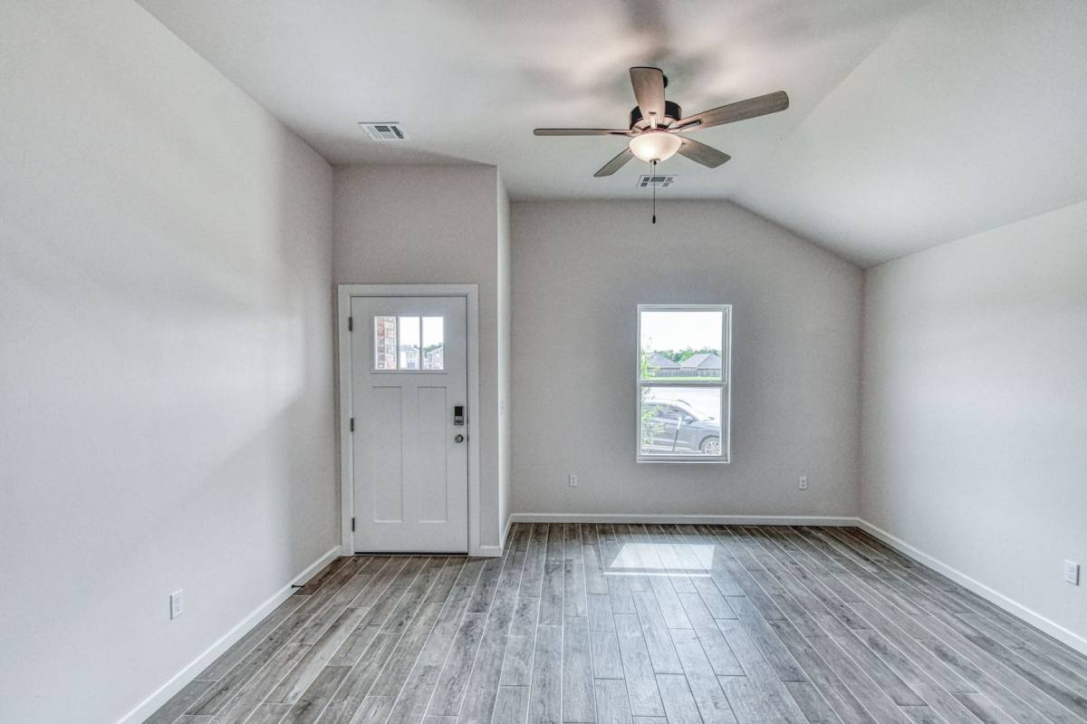 House for rent at 932 Varenna Court, Norman, OK 73071