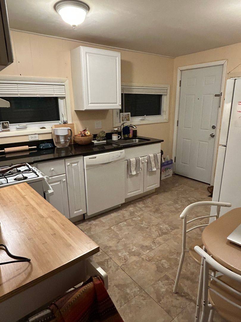 Apartment for rent at 536 Detroit St, Ann Arbor, MI 48104