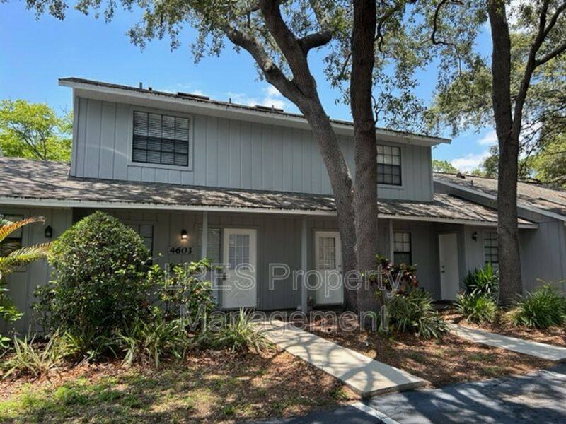 Townhouse for rent at 4603 Lighthouse Circle, Orlando, FL 32808