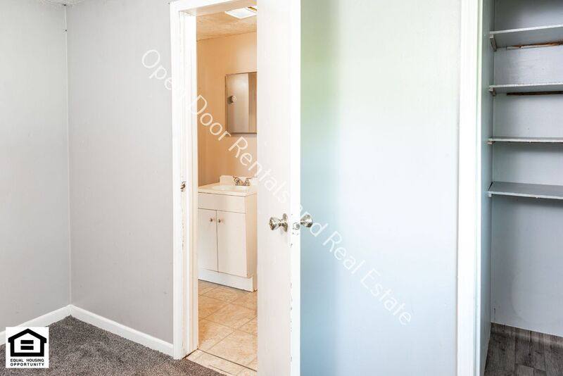 Apartment for rent at 501 N Broadway St #F, Butler, IN 46721