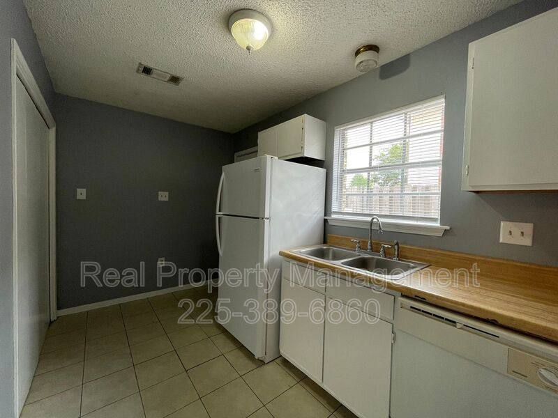 Apartment for rent at 1714 Brightside Dr #A, Baton Rouge, LA 70820