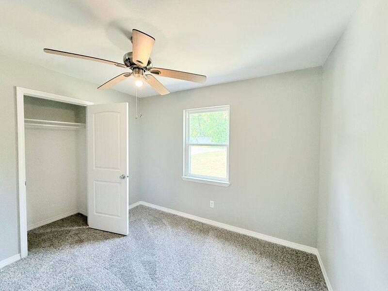 House for rent at 6831 Saufley Pines Rd, Pensacola, FL 32526