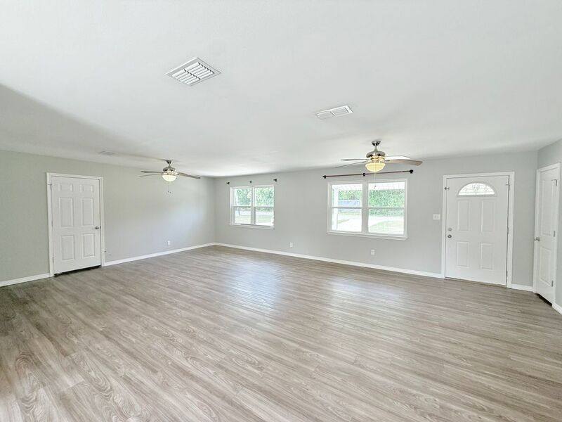 House for rent at 6831 Saufley Pines Rd, Pensacola, FL 32526