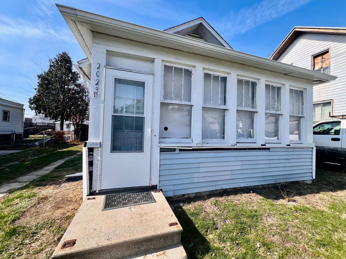 House for rent at 2023 N Erie St, Toledo, OH 43611