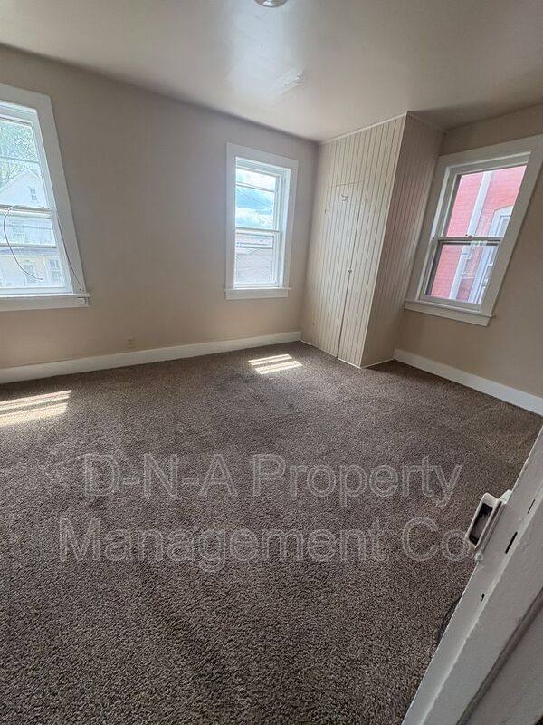 House for rent at 80 Lenox Ave, East Stroudsburg, PA 18301