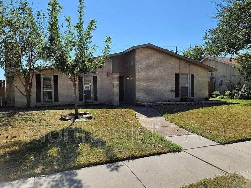 House for rent at 1362 Applegate Dr, Lewisville, TX 75067