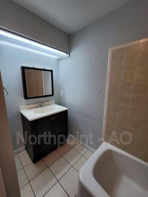 House for rent at 1362 Applegate Dr, Lewisville, TX 75067