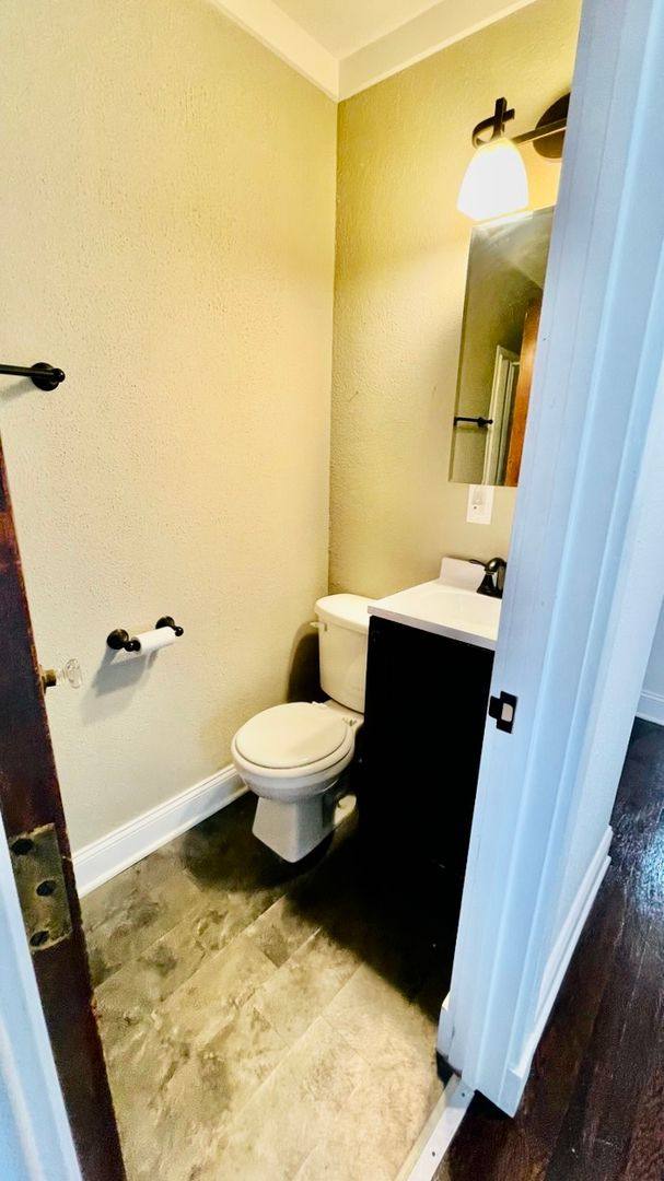 Apartment for rent at 3618 Pennsylvania Ave, Kansas City, MO 64111