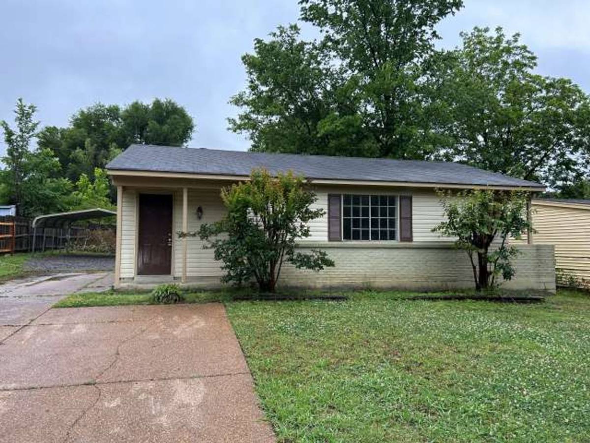 House for rent at 1699 Whitehead Dr, Southaven, MS 38671