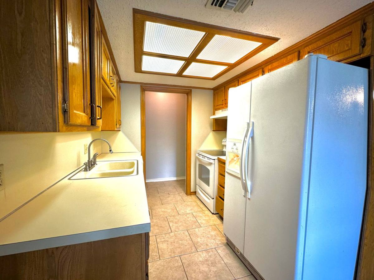 Apartment for rent at 313-315 Brookwood, Texarkana, TX 75501