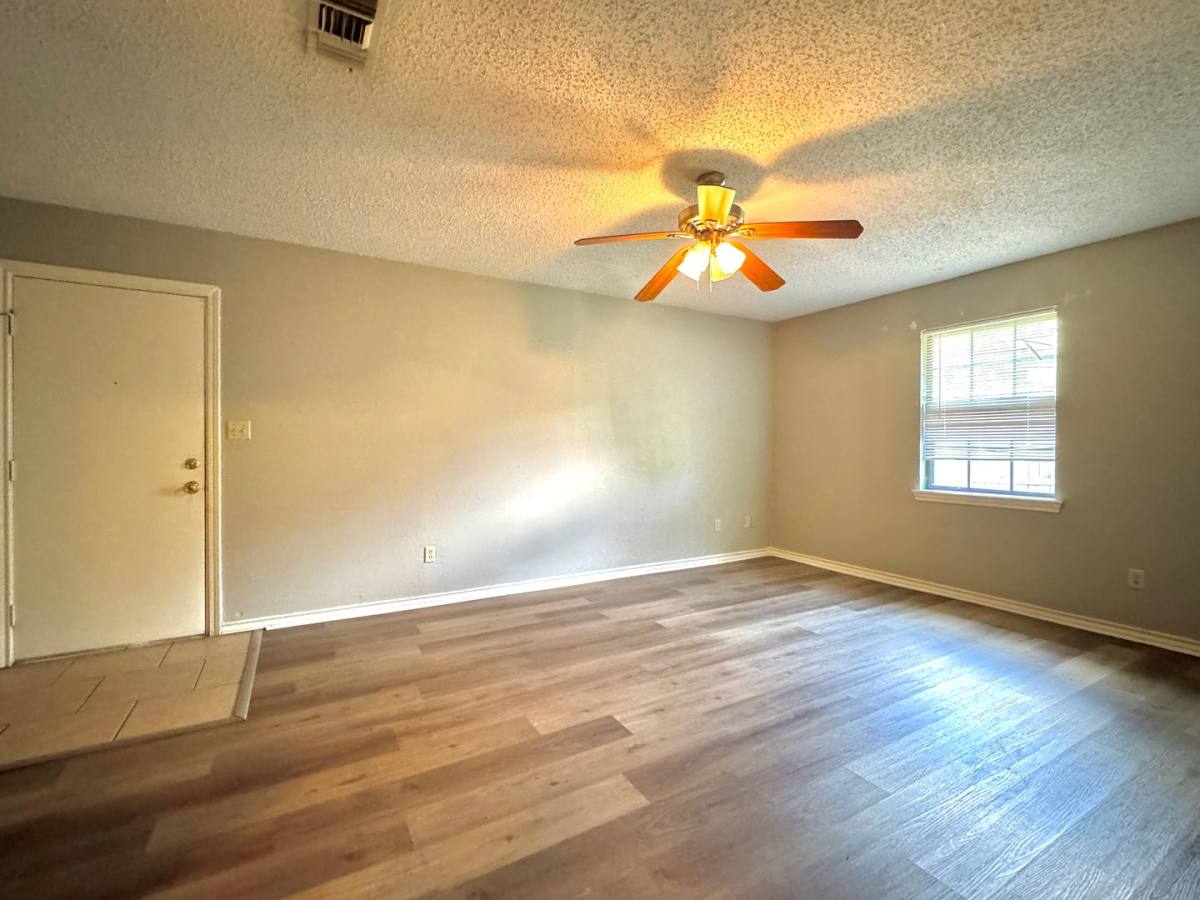 Apartment for rent at 313-315 Brookwood, Texarkana, TX 75501