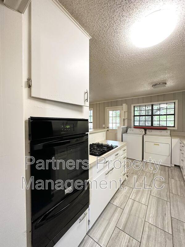 House for rent at 2201 W Deane St, Fayetteville, AR 72703