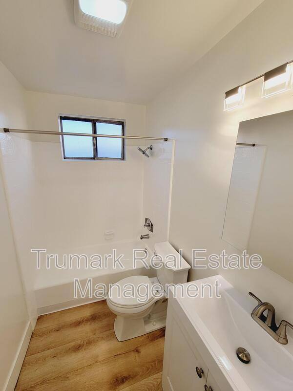 Apartment for rent at 1422 E Maple St #7, Glendale, CA 91205