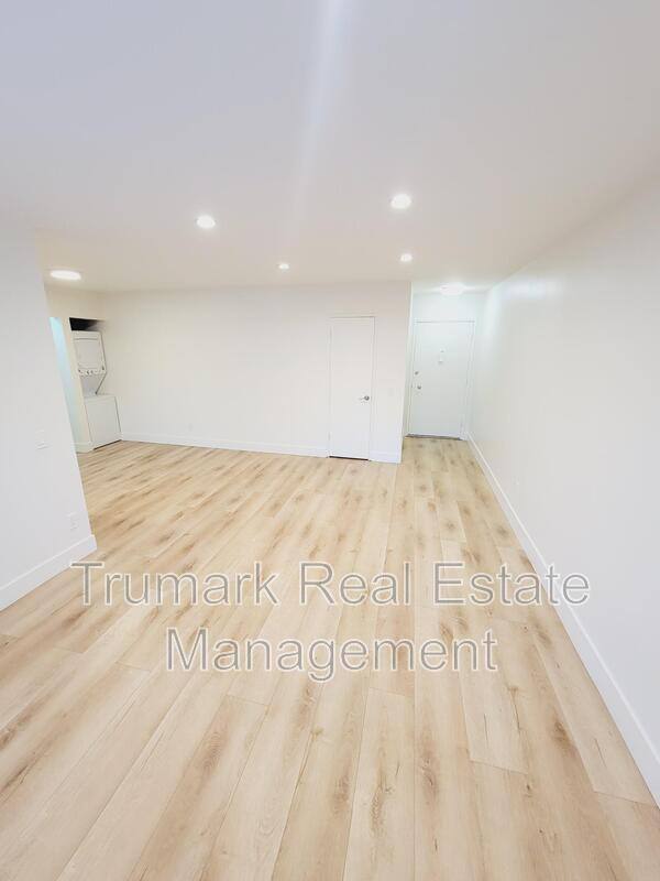 Apartment for rent at 1422 E Maple St #7, Glendale, CA 91205