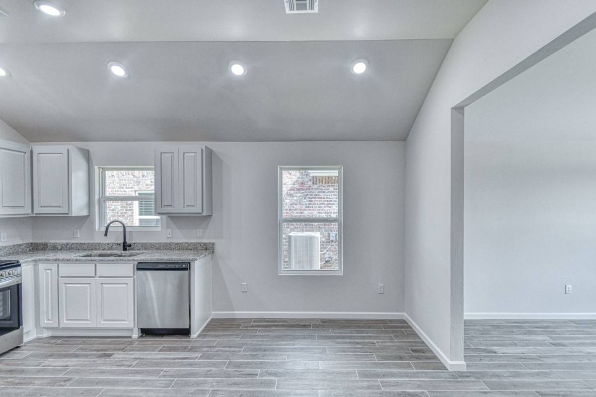 House for rent at 928 Varenna Court, Norman, OK 73071