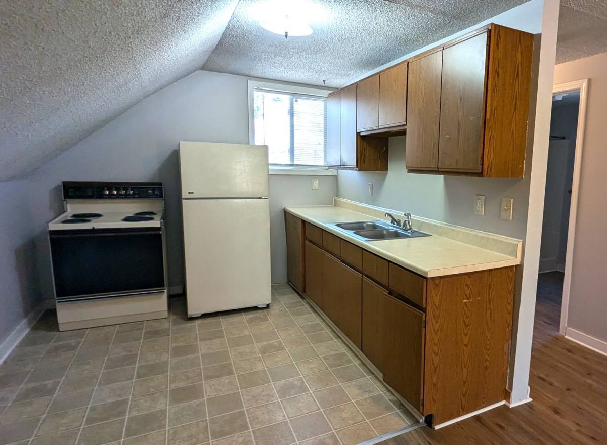 Apartment for rent at 1276 Francis Ave, Muskegon, MI 49442