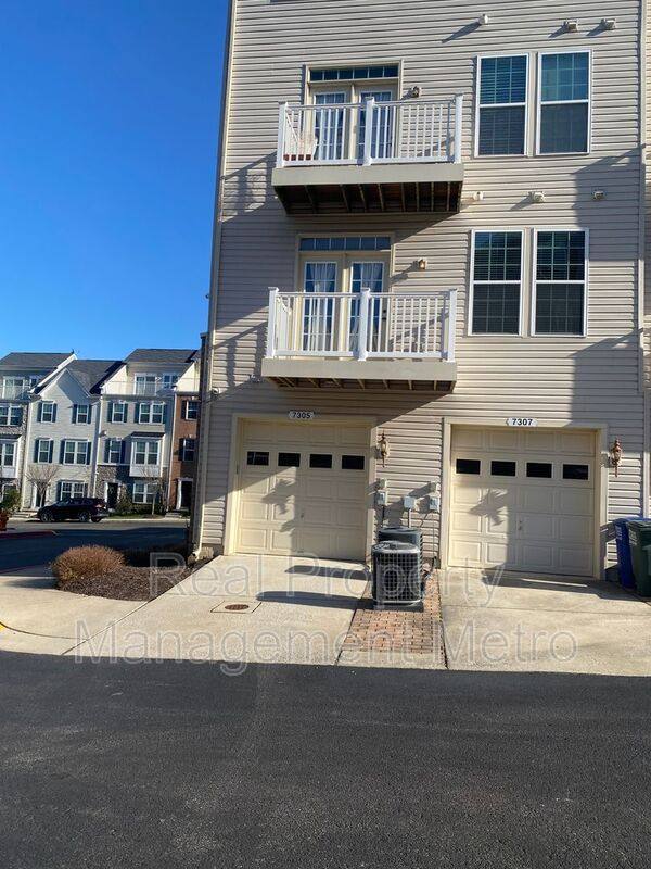 Townhouse for rent at 7305 Elkridge Crossing Way, Elkridge, MD 21075