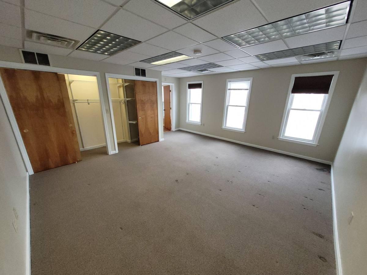 Apartment for rent at 1346-1356 Elm St, Manchester, NH 03101