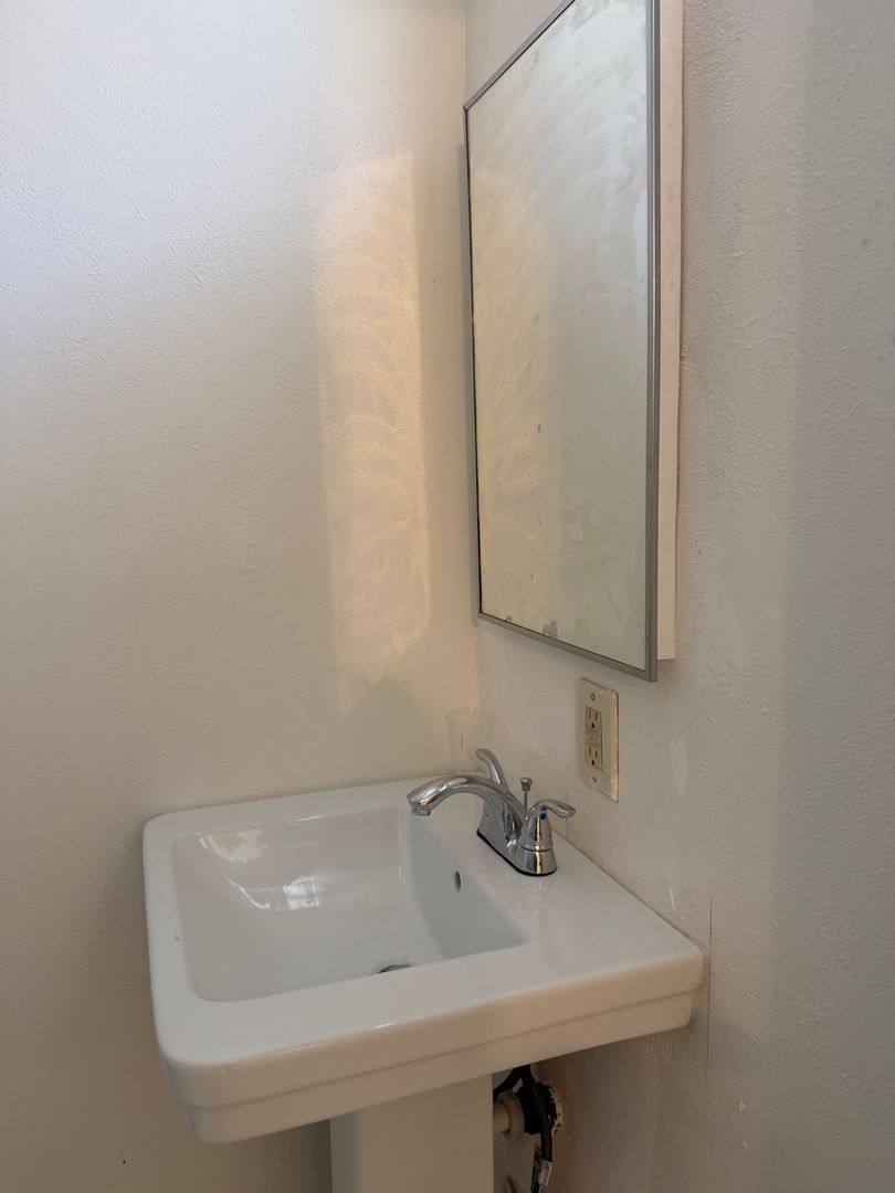 Apartment for rent at 819 S Cypress Ave, Santa Ana, CA 92701