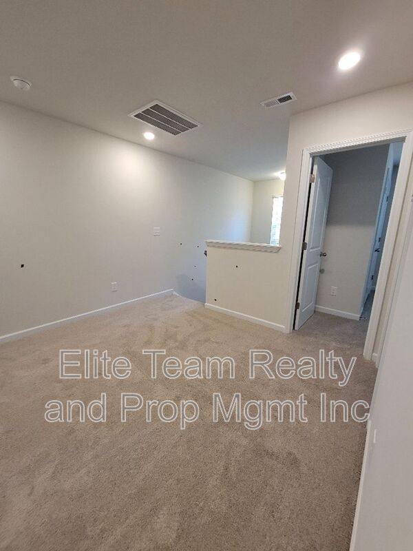 House for rent at 6941 Calton Lane, Charlotte, NC 28214
