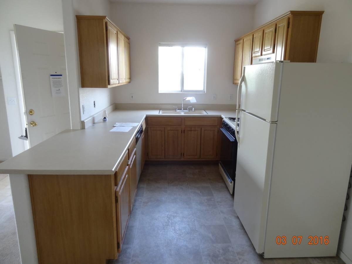 Apartment for rent at 5655 E Sahara, Las Vegas, NV 89142
