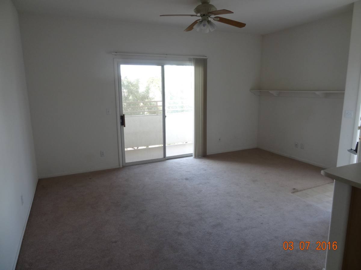 Apartment for rent at 5655 E Sahara, Las Vegas, NV 89142