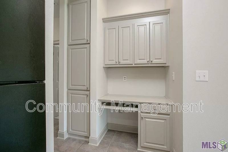 House for rent at 3315 Southlake Ave, Baton Rouge, LA 70810