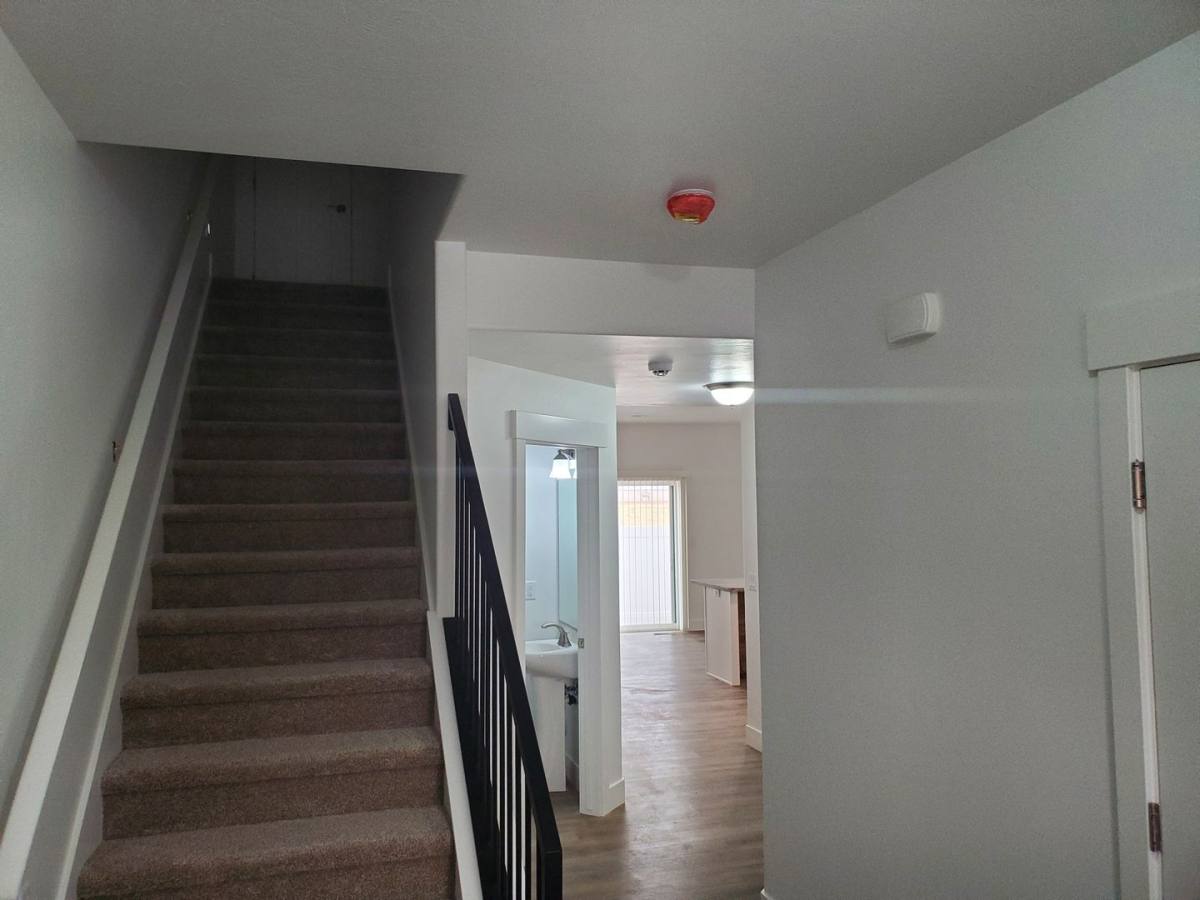 Townhouse for rent at 450 S 3rd W, Sugar City, ID 83448