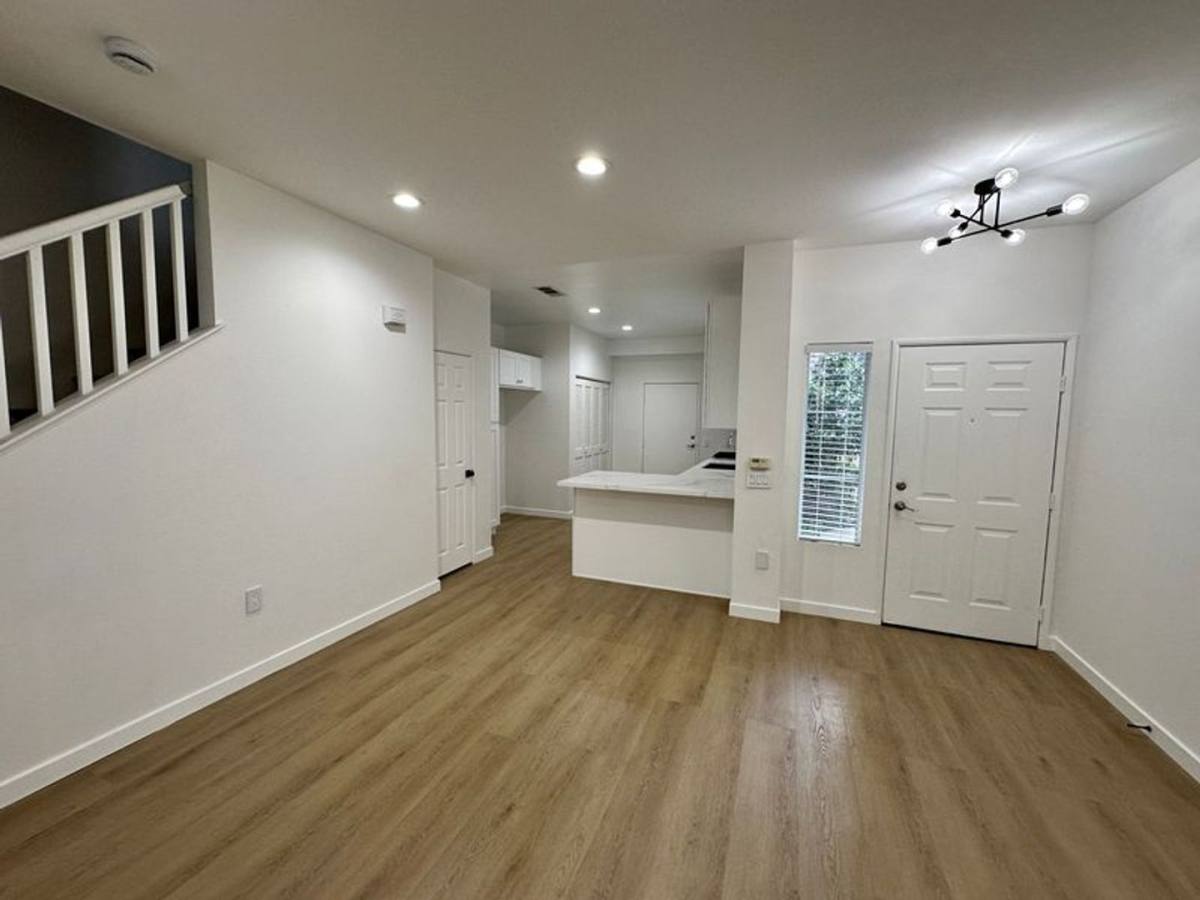 Townhouse for rent at 20000 Plum Canyon Rd, Santa Clarita, CA 91350