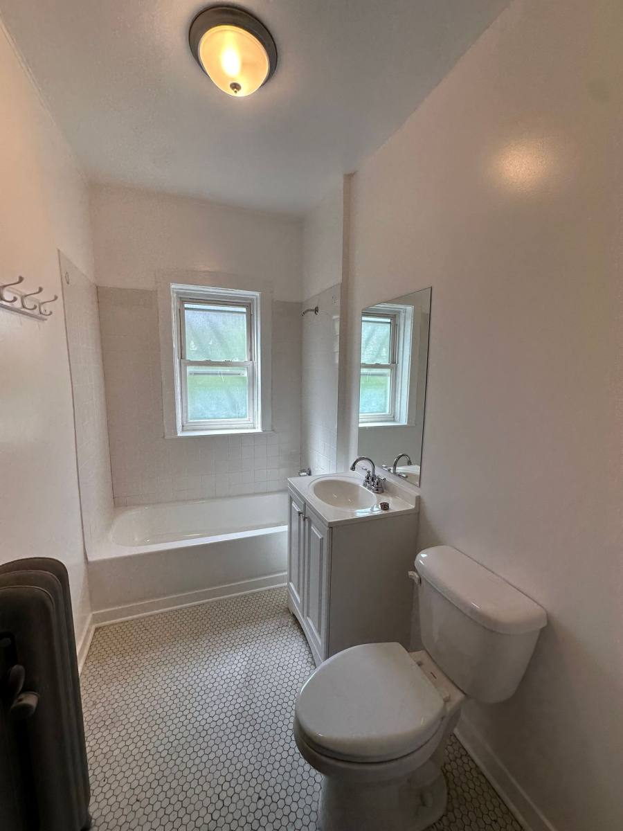 Apartment for rent at 4900-08 N St Louis Ave, Chicago, IL 60625