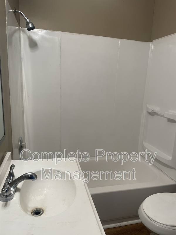 House for rent at 8211 Rugby Ave, Birmingham, AL 35206